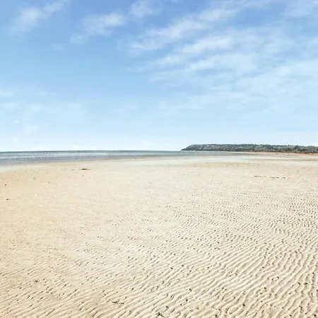 3 Bedroom Stunning In * Glesborg