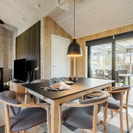 3 Bedroom Awesome In Casa de Férias *